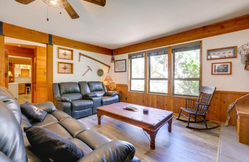 Placerville House | 1 Mi to Lake Hot Tub Haven in Pollock Pines!