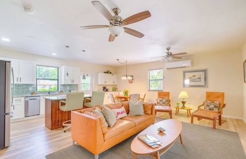 Crystal River Cottage | < 1 Mi to Lake Rousseau: Waterfront Home!