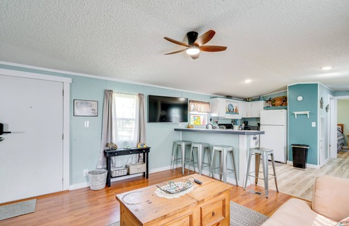 Manattee Road House | 1 Mi to Manatee Springs State Park: Cozy Getaway!