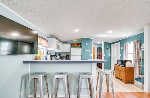 Manattee Road House | 1 Mi to Manatee Springs State Park: Cozy Getaway!