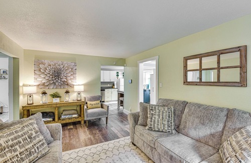 South Bend House | < 1 Mi to Notre Dame: Family-Friendly Home!
