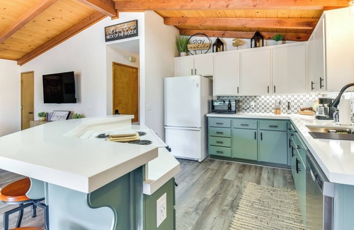 Groveland Cabin | 1 Mi to Pine Mountain Lake Marina: Yosemite Cabin!