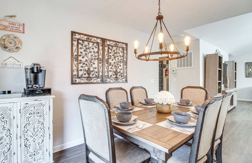 Eden House | 1 Mi to Shopping District: Chic Springfield Home