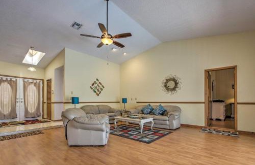 Spring Hill House | 1 Mi to Weeki Wachee Home with Pool in Spring Hill