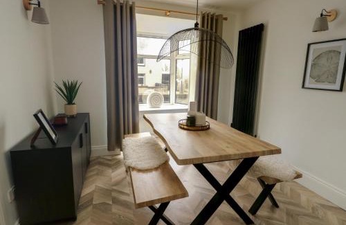 Llanfachraeth House | 1 Mona Terrace