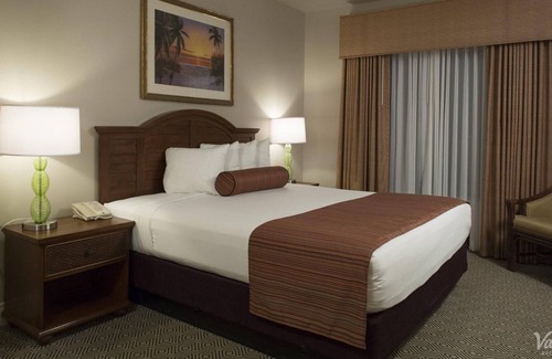 Las Vegas Resort | 1 or 2 bedroom resort in brilliant Las Vegas with WiFi, fitness room, AC