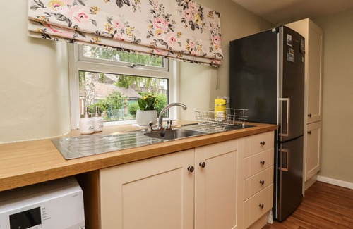 Pool-in-Wharfedale Cottage | 1 THE OLD CHAPEL, pet friendly, with a garden in Pool-In-Wharfedale