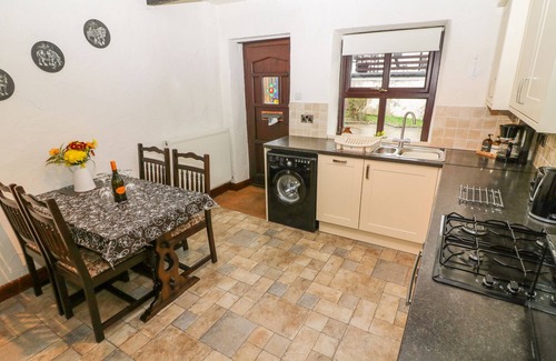 Clitheroe Cottage | 1 THE STABLES in Clitheroe