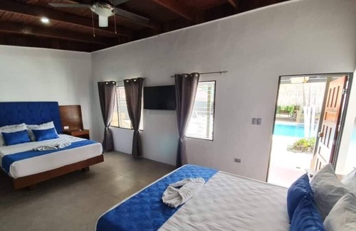 Jaco Cabin | 10 Bedroom Blue Marlin 2 - PRIVATE VIP Bachelor Party Paradise