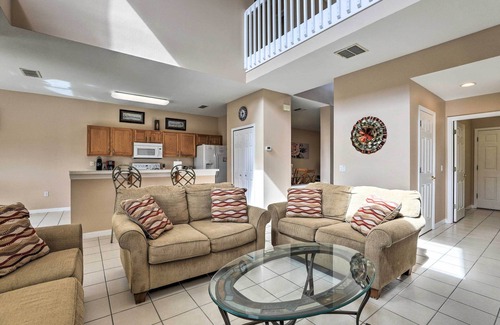 Highgate Park House | 10 Mi to Disney: Davenport House w/Pool & Spa!