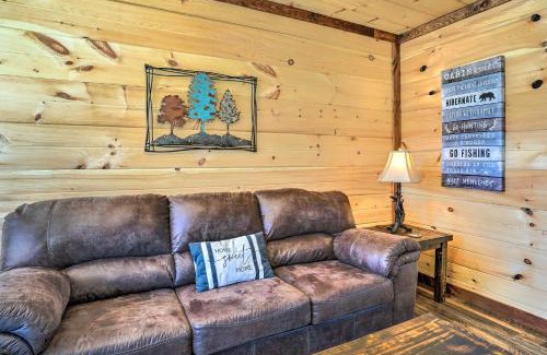 Trenton House | 10 Mi to Drive-In Lakefront Trenton Cabin!