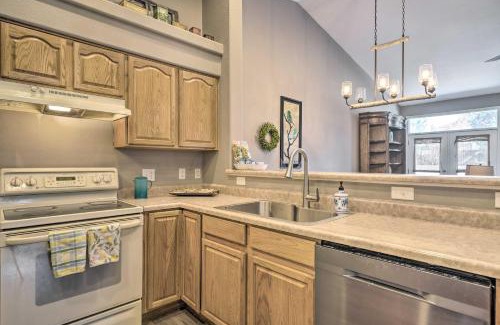 Stetson Hills House | 10 Mi to Dtwn Colorado Springs Townhome