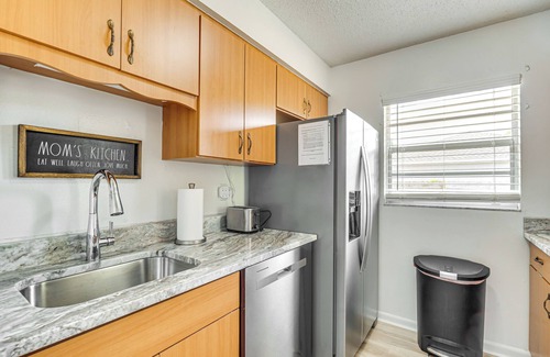 Silver Springs Shores House | 10 Mi to Dtwn Ocala: Dog-Friendly Home w/Fire Pit