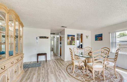 Silver Springs Shores House | 10 Mi to Dtwn Ocala Dog-Friendly Home with Fire Pit