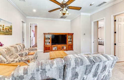 Alessandro Heights Apartment | 10 Mi to Dtwn Riverside Triplex with Pool