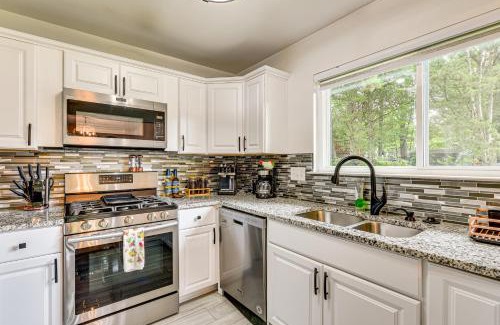 Wessex Square House | 10 Mi to Uptown Charlotte Family Home with Backyard