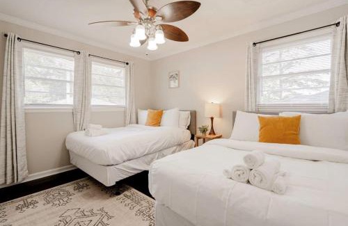 Eau Claire House | 10 Min from Downtown Columbia - The Ronnie Runner