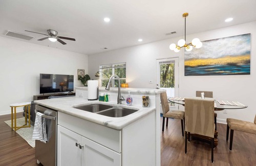 Charlotte House | 10 Min From Downtown & Airport! Fenced-In Yard