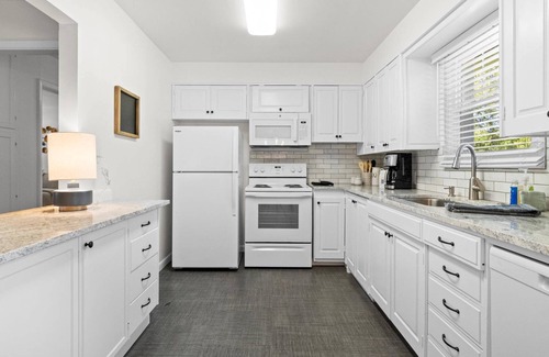 Northwest Boise City House | 10 min to Downtown Eagle & 15 min to Downtown Boise! 2 KING BEDS | 3 month+ Stays Welcome!