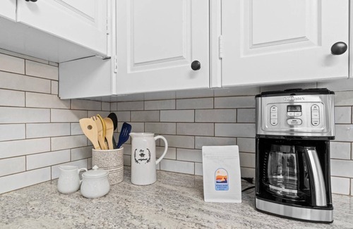 Northwest Boise City House | 10 min to Downtown Eagle & 15 min to Downtown Boise! 2 KING BEDS | 3 month+ Stays Welcome!