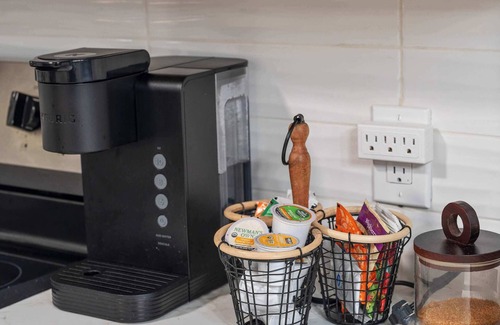 Southwest Raleigh House | 10 Min to Downtown | Smart TVs | Fast Wi-Fi