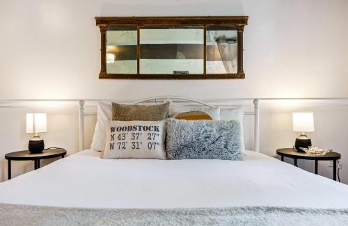 Bridgewater Hotel | 10 min to Mountains Queen Bed Woodstock Suite