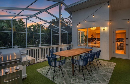 Palm Harbor House | 10 Min to the best beach & golf course! Home with Pool, Hot Tub & Game Room!n