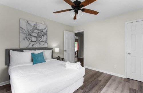 Birmingham House | 10 Mins to Downtown Modern in Magic City- Unit A