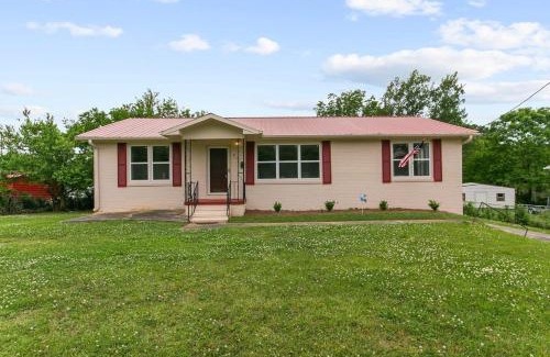 Birmingham House | 10 Mins to Downtown Modern in Magic City- Unit A