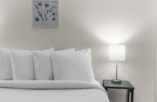 Birmingham House | 10 Mins to Downtown Modern in Magic City- Unit B