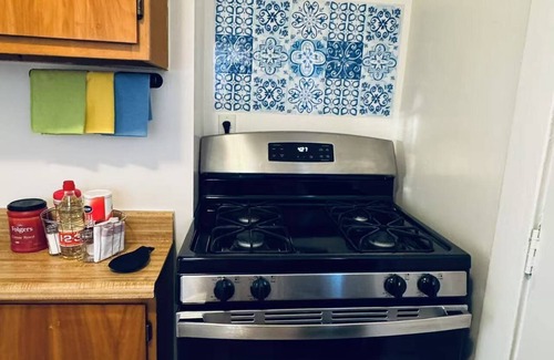 Central San Pedro Apartment | 10 minutes to beach from 750A 9th St, All Inclusive Coastal Town of San Pedro CA