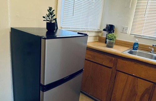 Central San Pedro Apartment | 10 minutes to beach from 750A 9th St, All Inclusive Coastal Town of San Pedro CA