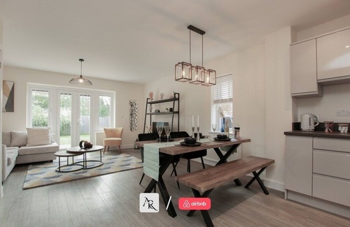 Colchester House | 10%OFF|LastMin|Family|Leisure|Parking|Sleeps5|WiFi