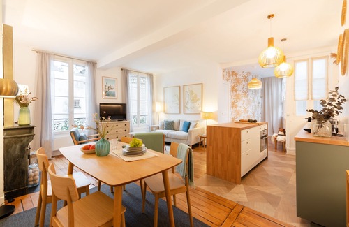 Saint-Gervais Apartment | 100% legal Marais 2BR/2BA with AC, up to 4 guests
