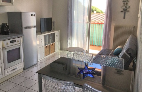 Plage d'Argeles Apartment | 100 m Beach, Luxury residence with private parking, concierge and lift