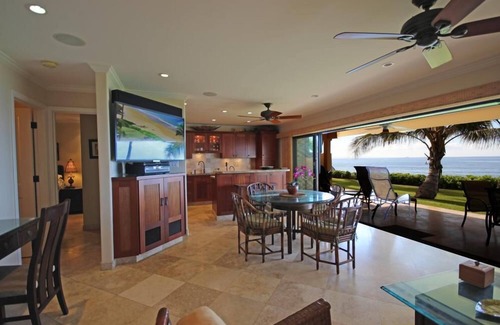 Historic Lahaina Front Street House | 100% Renovated Top-Quality Premium Townhome #43-1