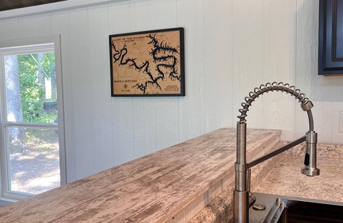 Lake of the Ozarks Cabin | 1000 Ft Quiet Lakefront w/Kayaks, Fishing, Hiking Creek, Hunting & Private Dock