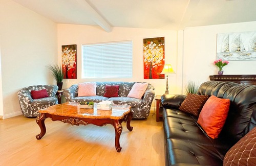 Sherwood Forest and Thistle Development House | 10001☘️☘️Spacious single house 6B4Ba near Disney and Knott's Berry Farm.