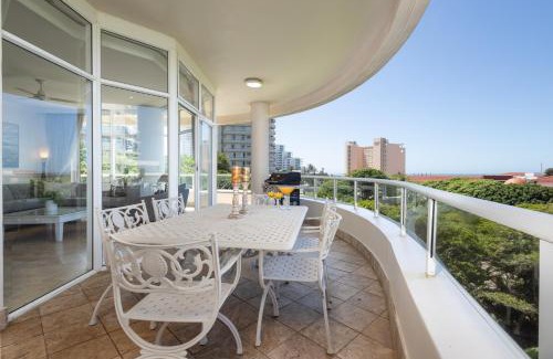 Umhlanga Apartment | 101 Oyster Schelles - by Stay in Umhlanga