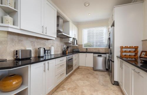 Umhlanga Apartment | 101 Oyster Schelles - by Stay in Umhlanga