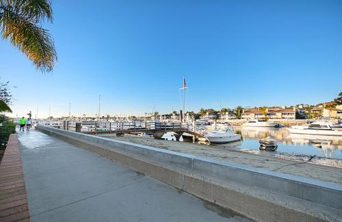 Balboa Island Apartment | 1011 N Bayfront A & B