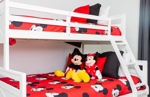 Four Corners House | 1056 LS - Luxury 4BR3BA - Champions Gate Bliss