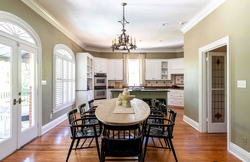 Fairhope House | 109 Top 2 Floors the Church St Collection with Pool