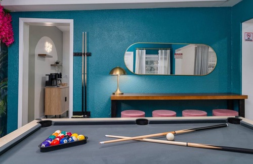 Northeast Orlando House | 10m to Dwtn + Jacuzzi, Pool Tbl, Ping Pong & BBQ!