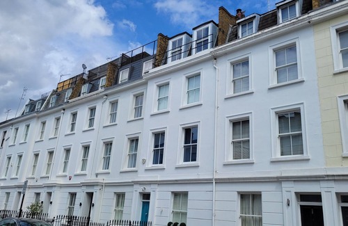 Churchill Apartment | 10min walk to Victoria Station | 20min walk to Buckingham Palace | Clean & Cosy