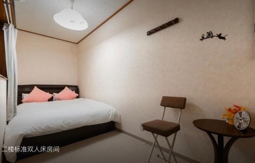 Sumiyoshi House | 10mins train to Namba, 4 mins walk to stn, 2 floors japanese style , 2-8 people