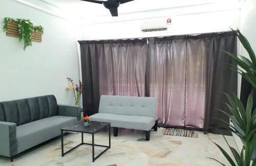 Kampung Teluk Kemang Apartment | 11 Cozyhome -Karaoke pool bbq fishing