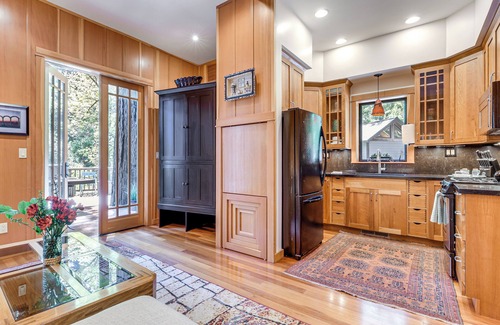 Napa Cottage | 11 Mi to Downtown Napa: Wine Country Cottage