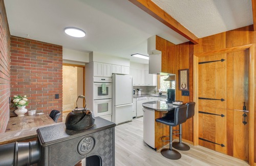 Fertile House | 11 Mi to Maple Lake: 5-Acre Property in Fertile!