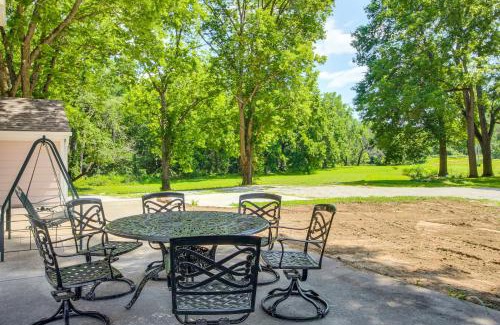 Holt House | 11 Mi to Smithville Lake Private Home Near Winery